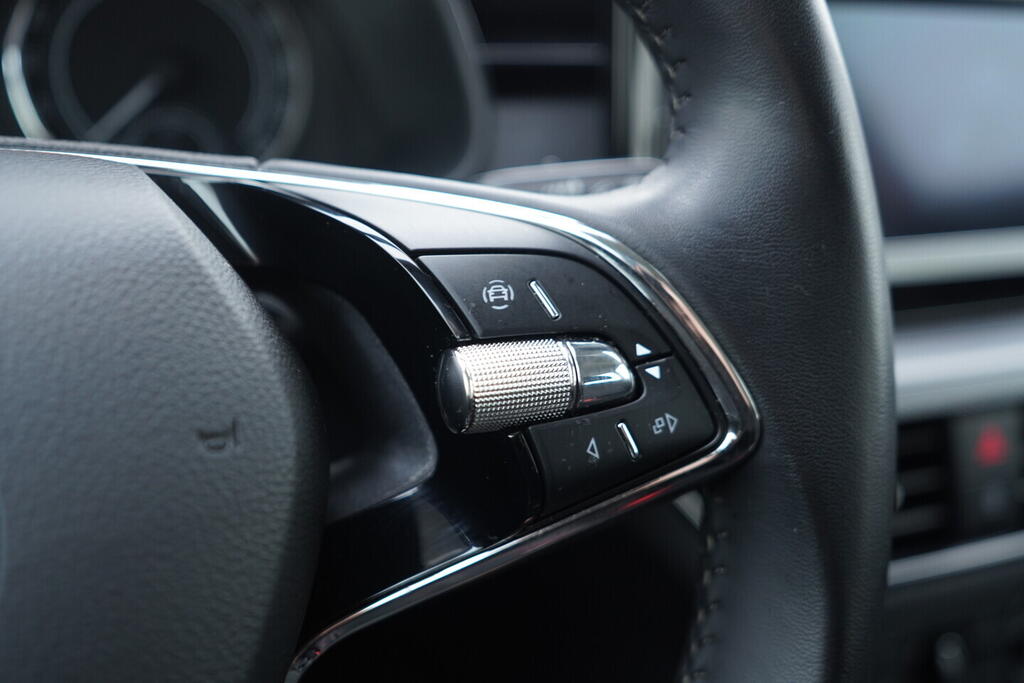 OV190V10487_27.webp_KAMIQ Ambition 1.0 TSI 70 kW manuál, DPH