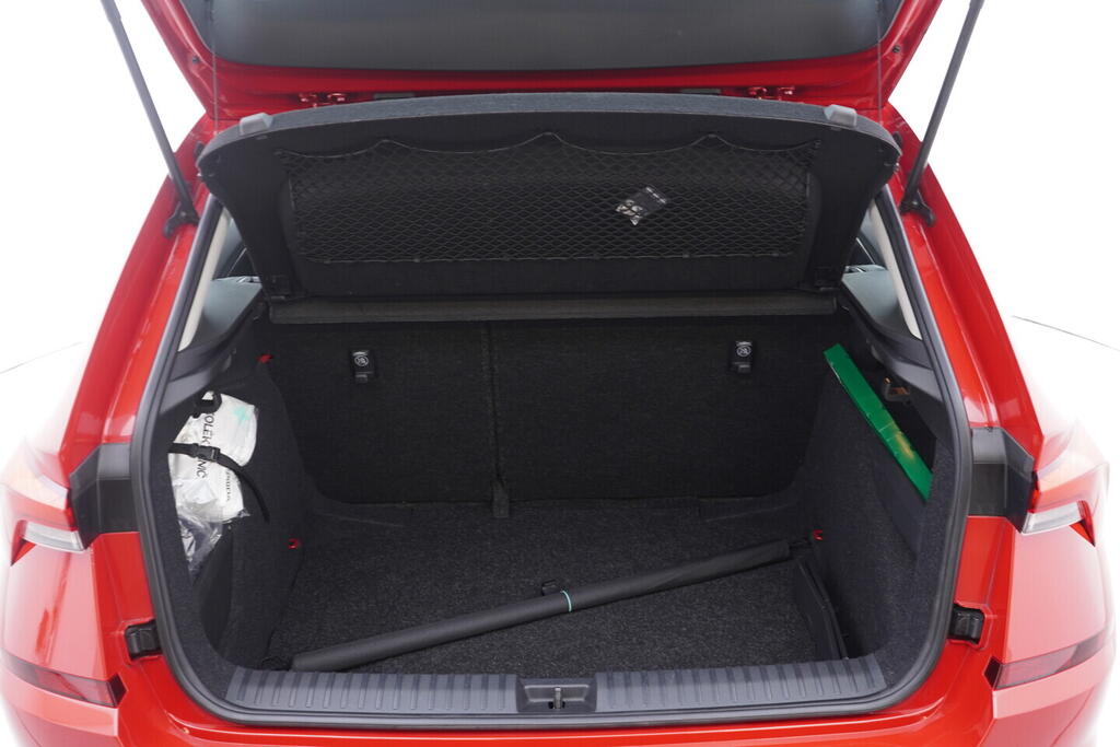 OV190V10487_36.webp_KAMIQ Ambition 1.0 TSI 70 kW manuál, DPH