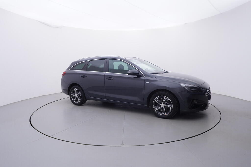 OV190V10489_16.webp_I30 Smart 1.5 T-GDI 118 kW automat, DPH