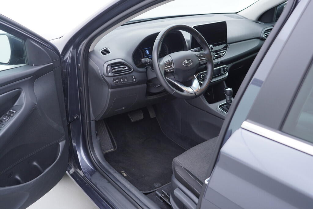 OV190V10489_18.webp_I30 Smart 1.5 T-GDI 118 kW automat, DPH