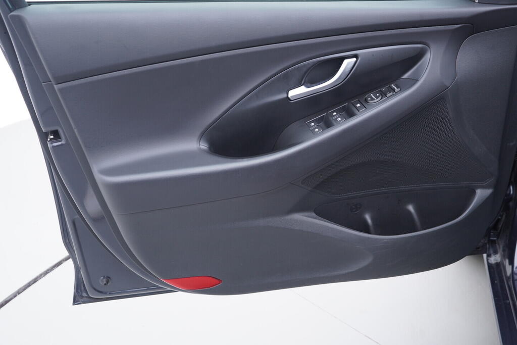 OV190V10489_19.webp_I30 Smart 1.5 T-GDI 118 kW automat, DPH