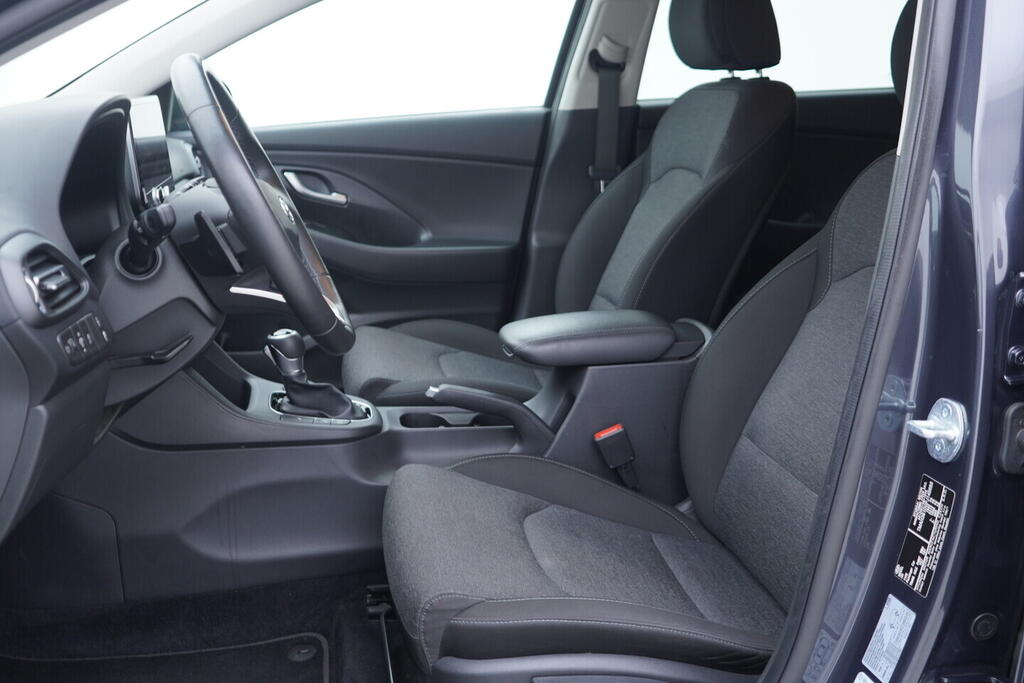 OV190V10489_22.webp_I30 Smart 1.5 T-GDI 118 kW automat, DPH