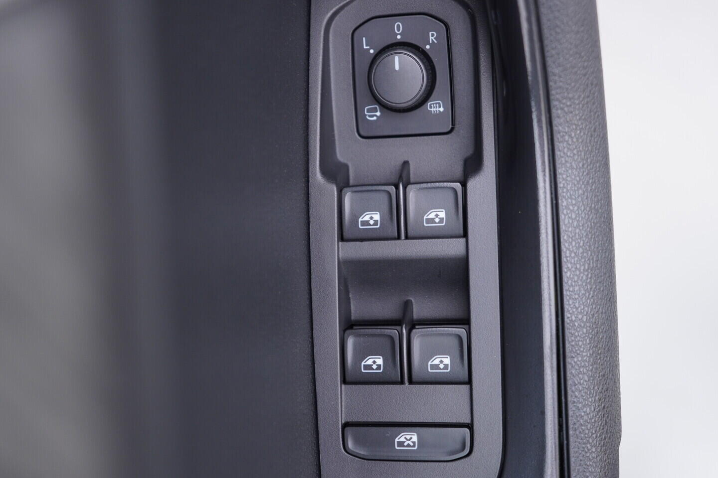 OV190V10495_20.webp_KAROQ Style 2.0 TDI 85 kW manuál, DPH