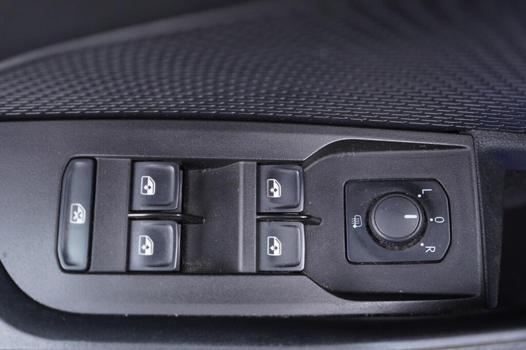 OV190V10497_20.webp_OCTAVIA Ambition 2.0 TDI 85 kW manuál, DPH