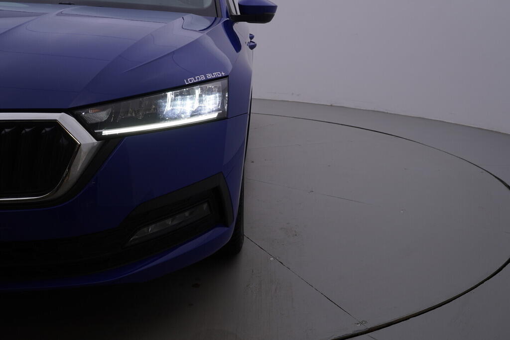 OV190V10497_38.webp_OCTAVIA Ambition 2.0 TDI 85 kW manuál, DPH