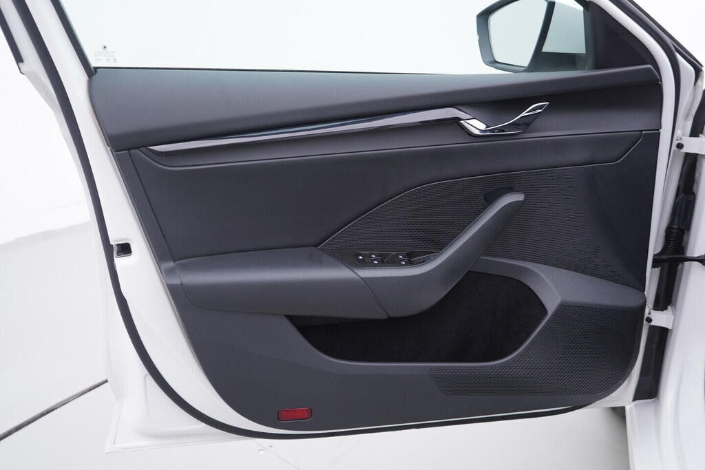 OV190V10498_19.webp_OCTAVIA Ambition 2.0 TDI 85 kW manuál, DPH