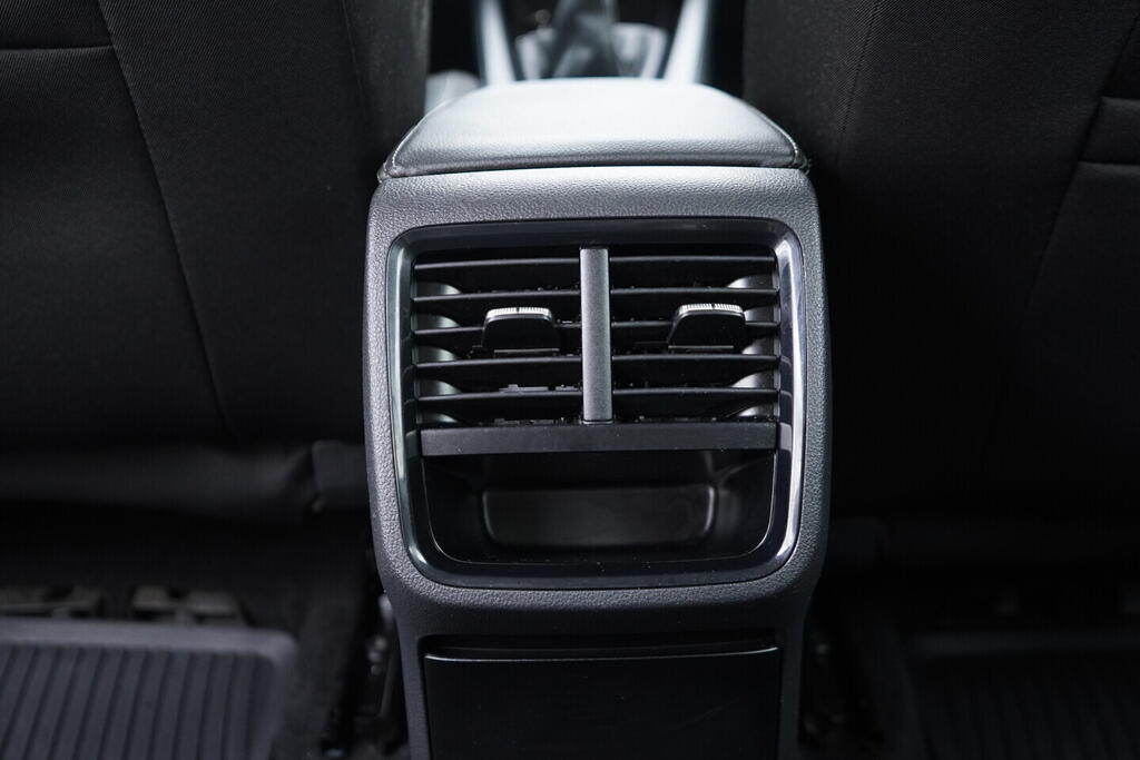 OV190V10498_34.webp_OCTAVIA Ambition 2.0 TDI 85 kW manuál, DPH