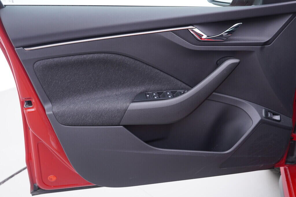 OV190V10499_19.webp_KAMIQ Top Selection 1.0 TSI 85 kW automat, DPH