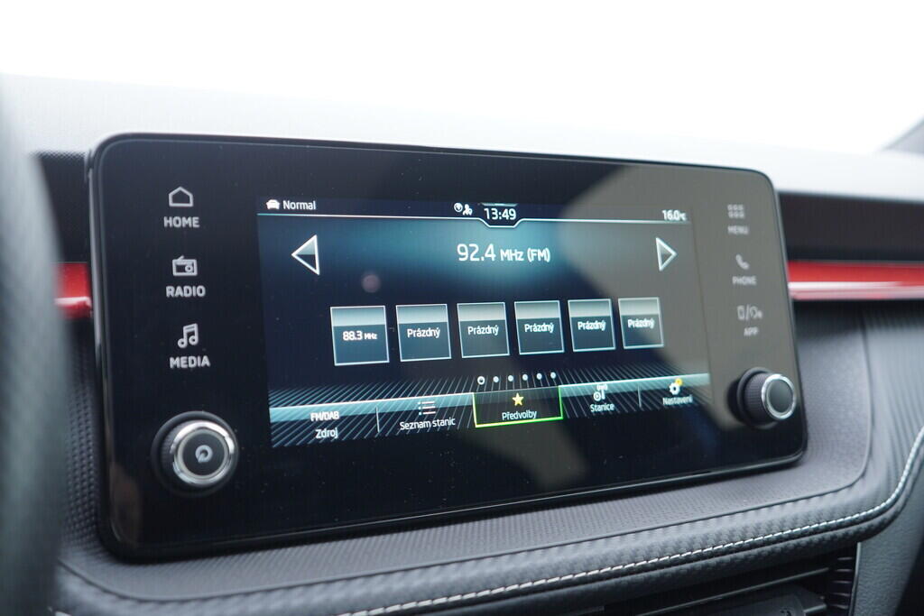 OV190V10500_28.webp_FABIA Monte Carlo 1.0 TSI 85 kW automat, DPH