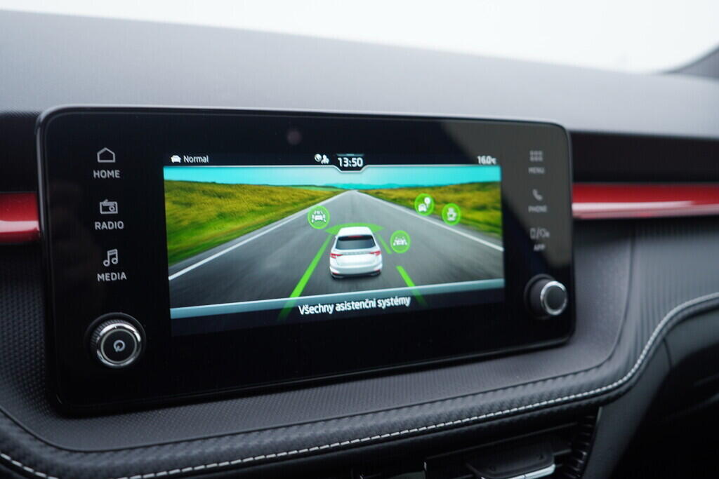 OV190V10500_30.webp_FABIA Monte Carlo 1.0 TSI 85 kW automat, DPH