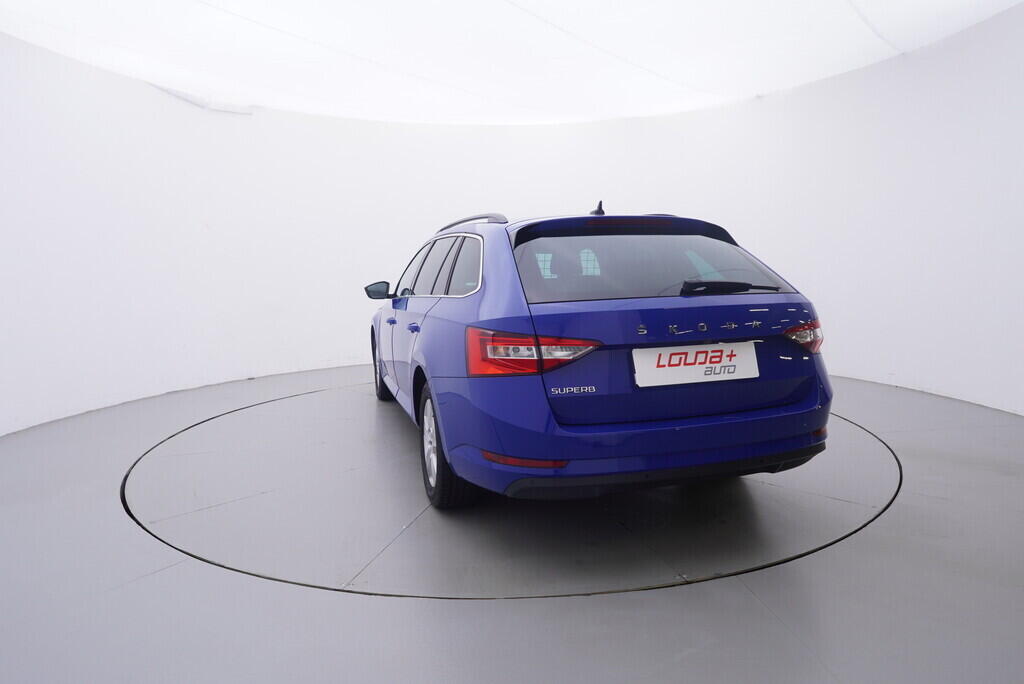 OV190V10505_13.webp_SUPERB Ambition 2.0 TDI 110 kW automat