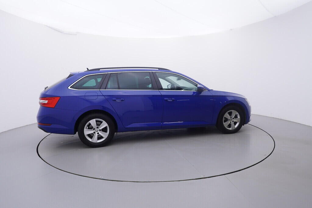 OV190V10505_15.webp_SUPERB Ambition 2.0 TDI 110 kW automat