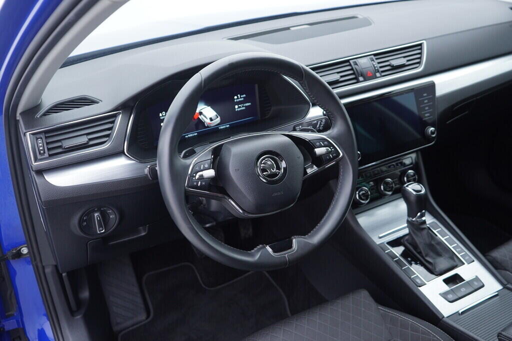 OV190V10505_21.webp_SUPERB Ambition 2.0 TDI 110 kW automat