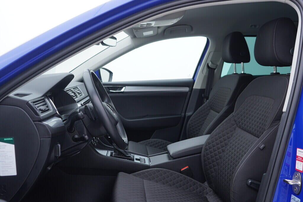 OV190V10505_22.webp_SUPERB Ambition 2.0 TDI 110 kW automat