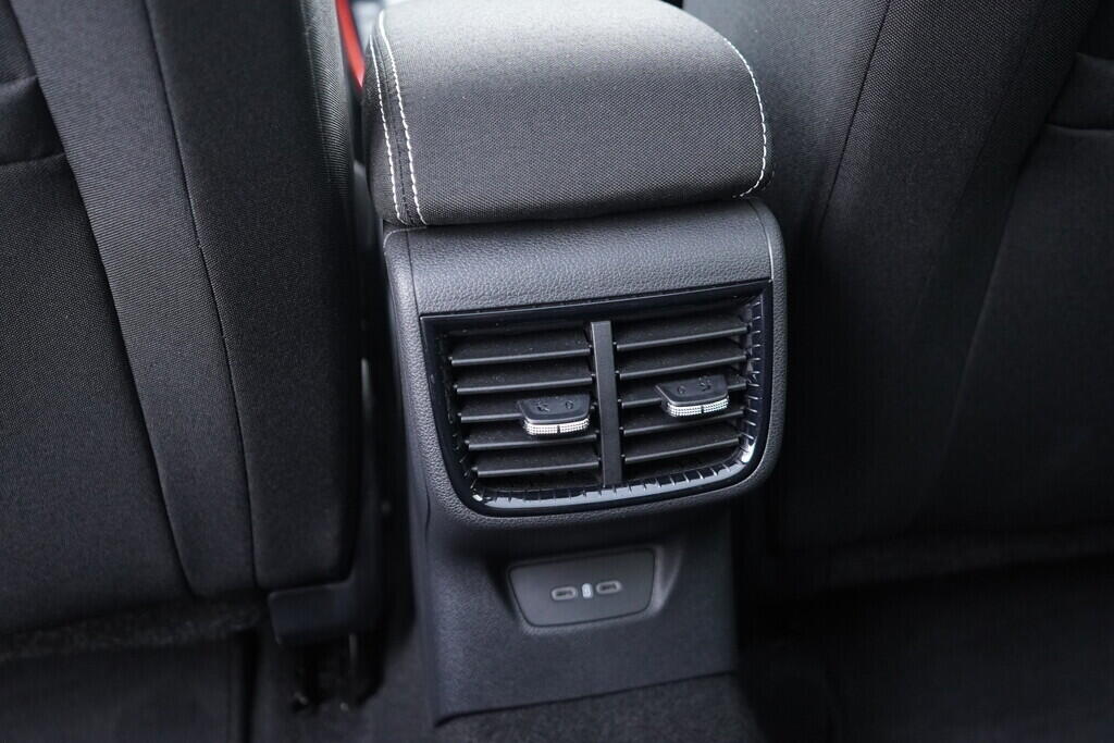 OV190V10510_34.webp_FABIA Monte Carlo 1.0 TSI 85 kW automat, DPH