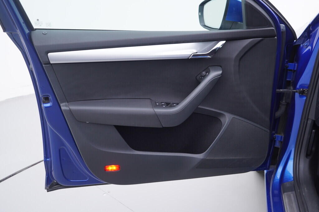 OV190V10511_19.webp_OCTAVIA Style 1.4 TSI CNG 81 kW manuál, DPH