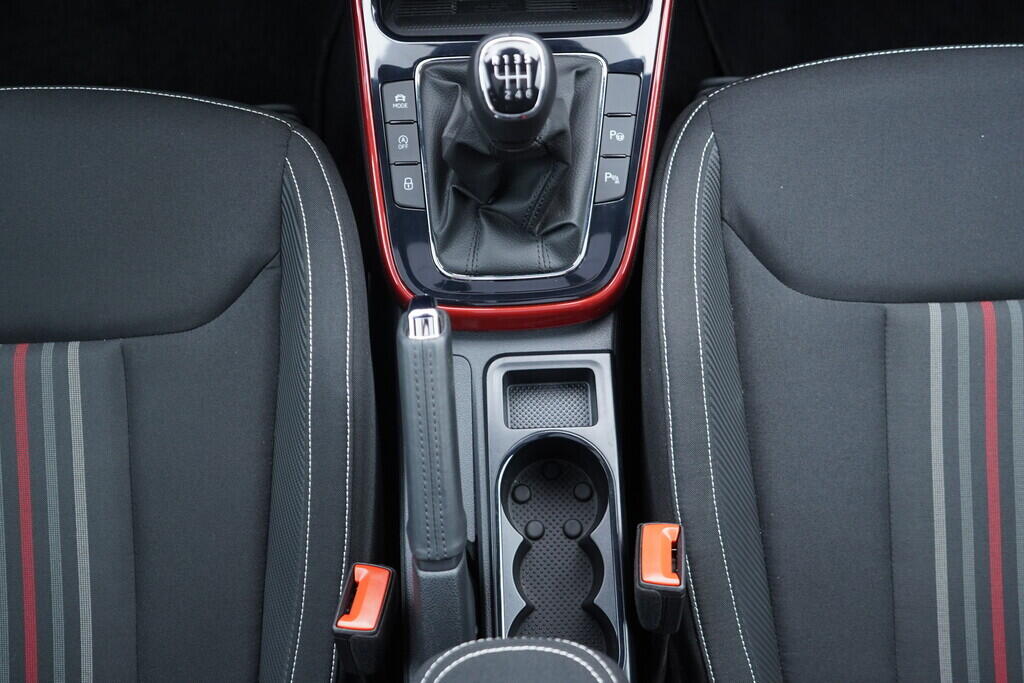 OV190V10513_32.webp_FABIA Monte Carlo 1.0 TSI 85 kW manuál, DPH