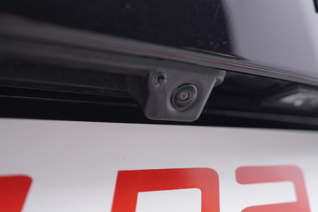 OV190V10513_40.webp_FABIA Monte Carlo 1.0 TSI 85 kW manuál, DPH