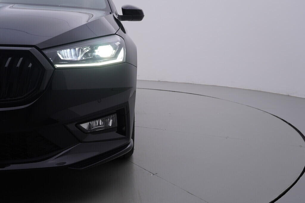 OV190V10513_41.webp_FABIA Monte Carlo 1.0 TSI 85 kW manuál, DPH