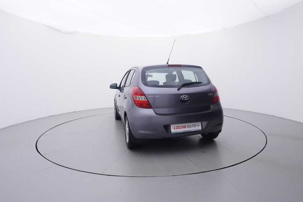 OV190V10514_13.webp_I20 Comforr 1.2 GDi 57 kW manuál