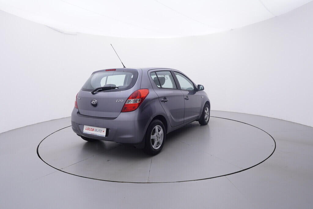 OV190V10514_14.webp_I20 Comforr 1.2 GDi 57 kW manuál