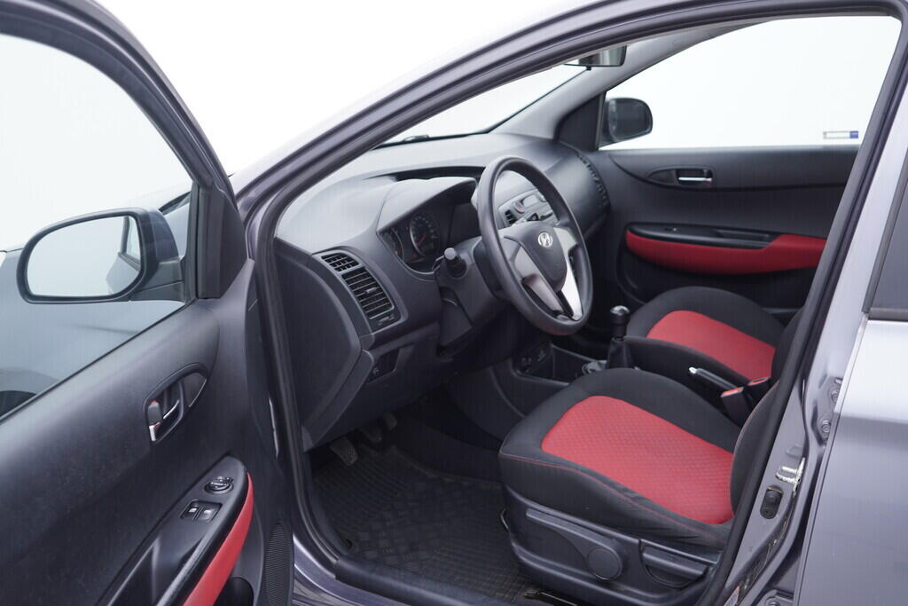 OV190V10514_18.webp_I20 Comforr 1.2 GDi 57 kW manuál