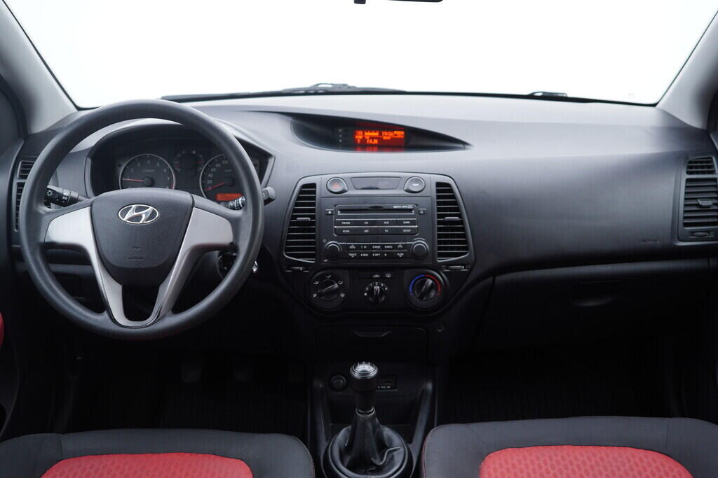 OV190V10514_25.webp_I20 Comforr 1.2 GDi 57 kW manuál