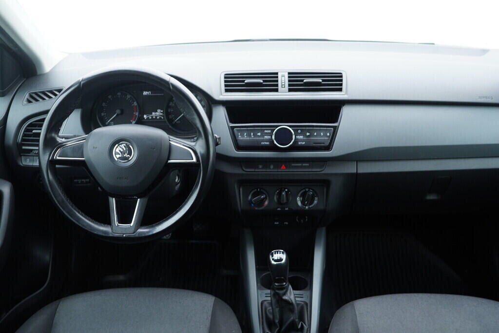 OV190V10518_25.webp_FABIA Ambition 1.2 TSI 66 kW manuál