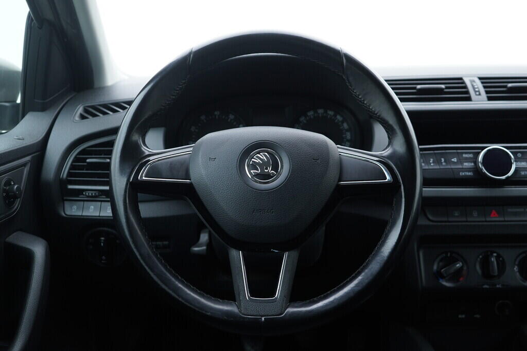 OV190V10518_26.webp_FABIA Ambition 1.2 TSI 66 kW manuál