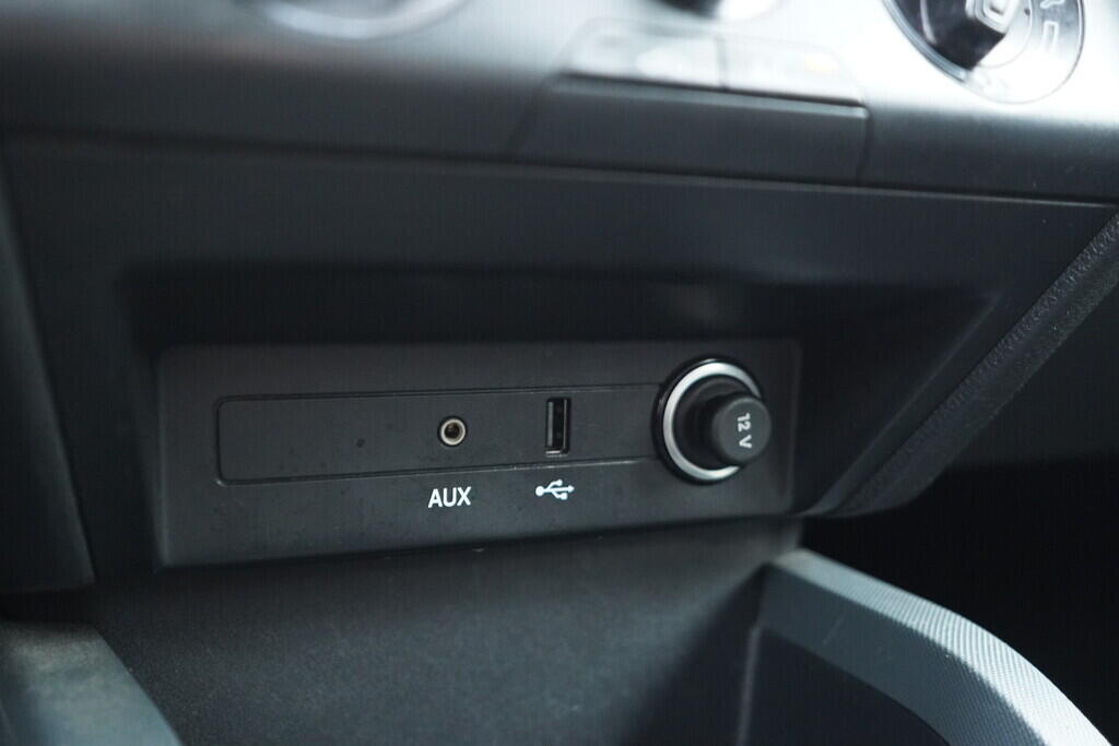 OV190V10518_31.webp_FABIA Ambition 1.2 TSI 66 kW manuál