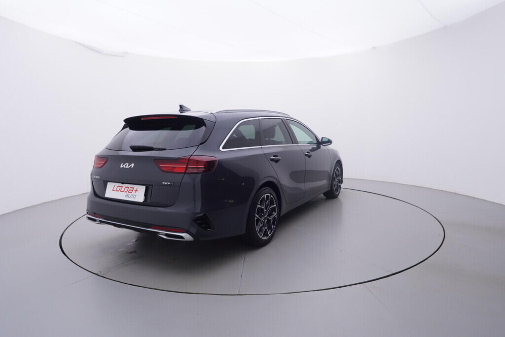 OV190V10519_14.webp_CEED  1.5 T-GDi 117 kW manuál