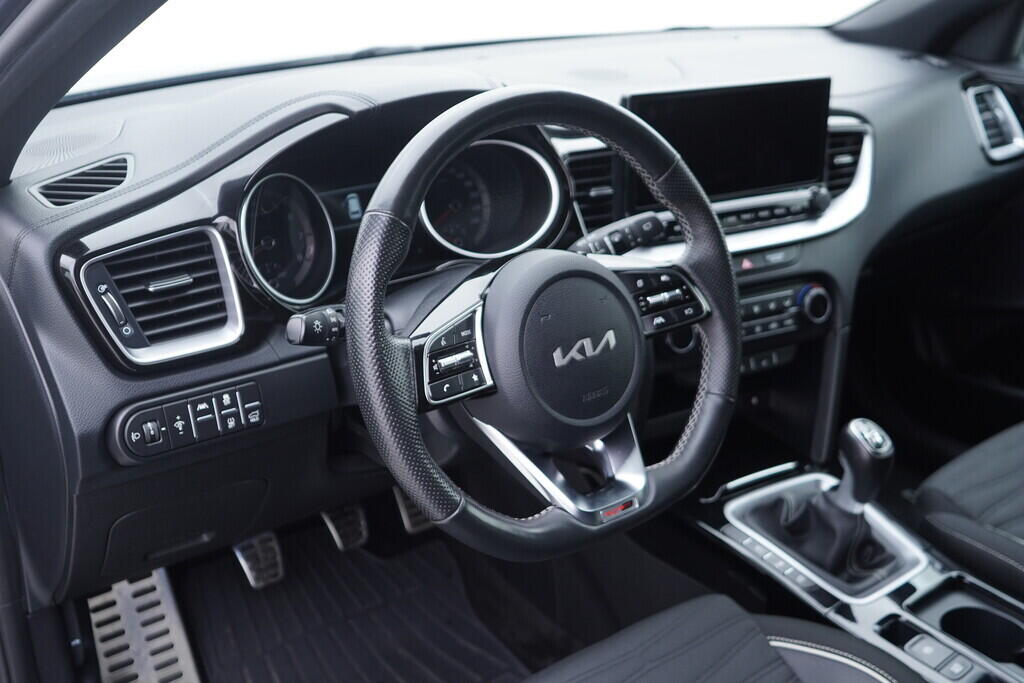 OV190V10519_22.webp_CEED  1.5 T-GDi 117 kW manuál