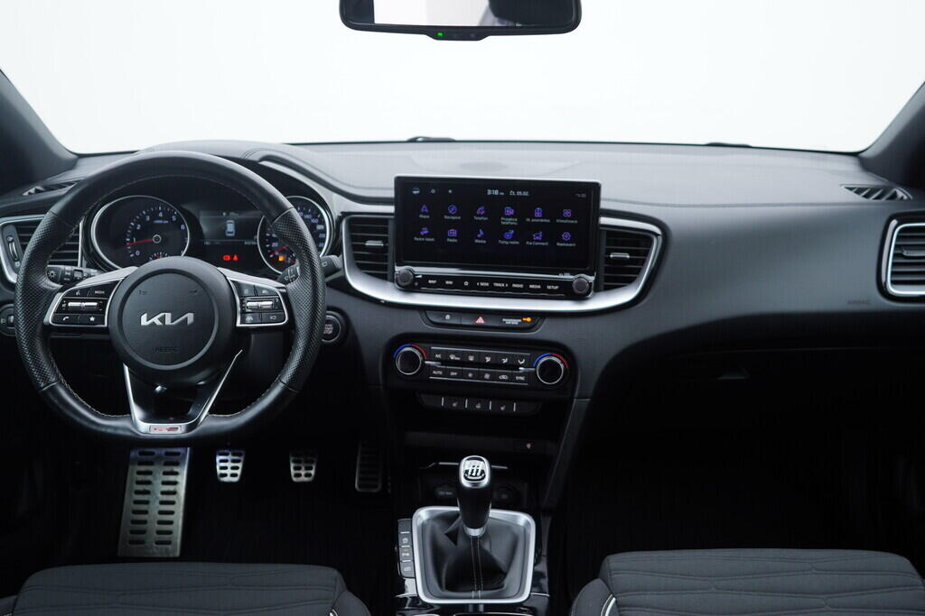 OV190V10519_27.webp_CEED  1.5 T-GDi 117 kW manuál