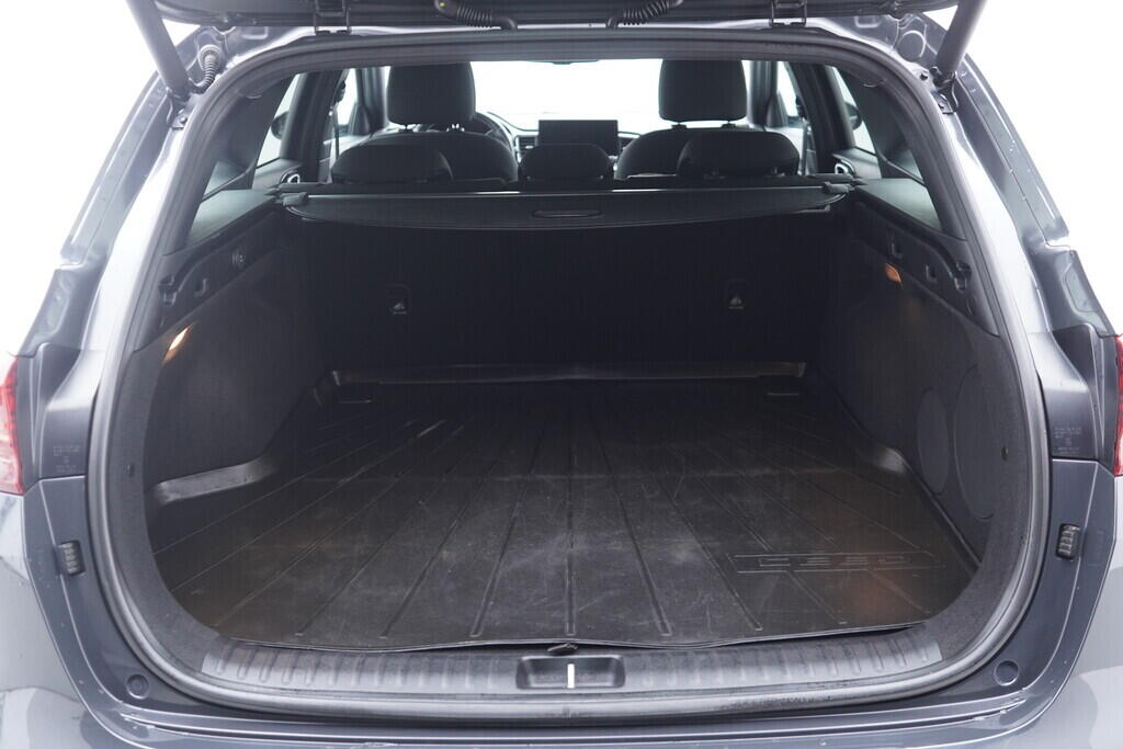 OV190V10519_40.webp_CEED  1.5 T-GDi 117 kW manuál