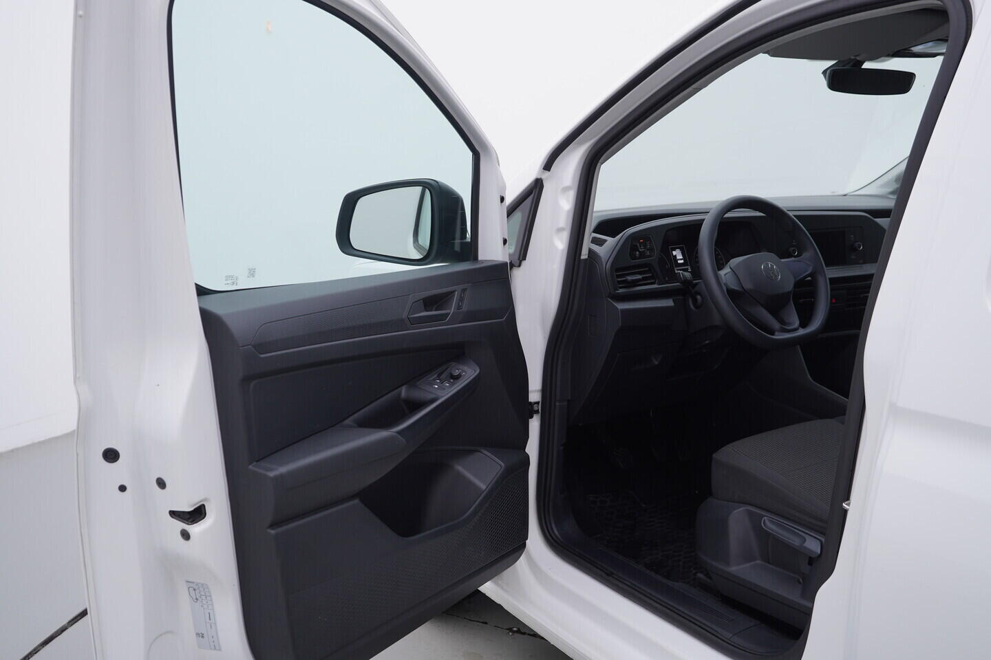 OV190V10520_18.webp_CADDY MAXI - SKŘÍŇOVÝ VŮZ  2.0 TDI 75 kW manuál, DPH