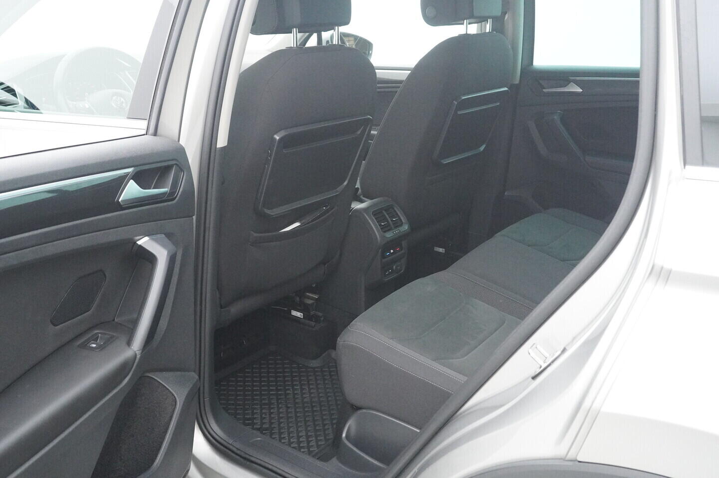 OV190V10521_38.webp_TIGUAN HIGHLINE 2.0 TDI 140 kW automat, DPH