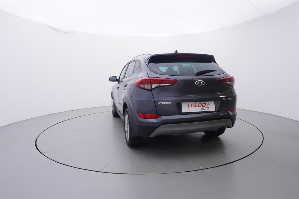 OV190V10522_13.webp_TUCSON Style 1.7 CRDI 85 kW manuál