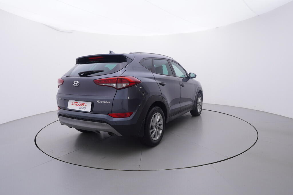 OV190V10522_14.webp_TUCSON Style 1.7 CRDI 85 kW manuál