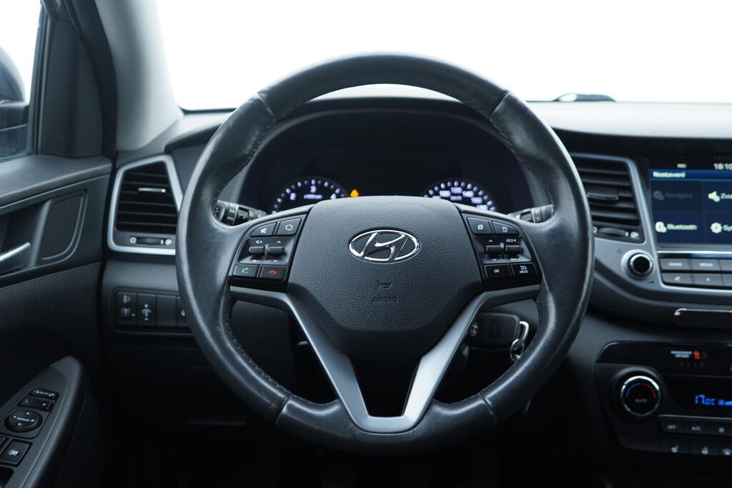 OV190V10522_26.webp_TUCSON Style 1.7 CRDI 85 kW manuál