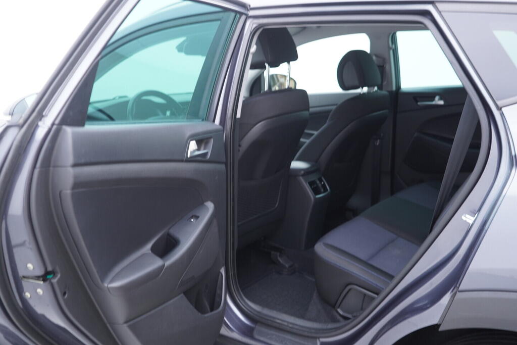 OV190V10522_32.webp_TUCSON Style 1.7 CRDI 85 kW manuál