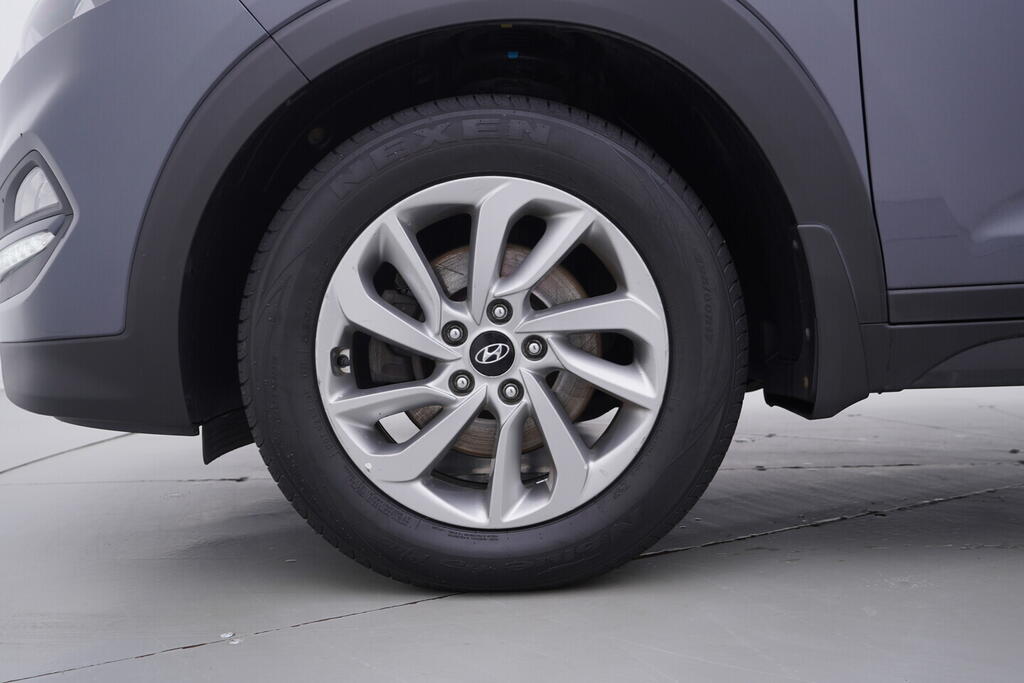 OV190V10522_37.webp_TUCSON Style 1.7 CRDI 85 kW manuál