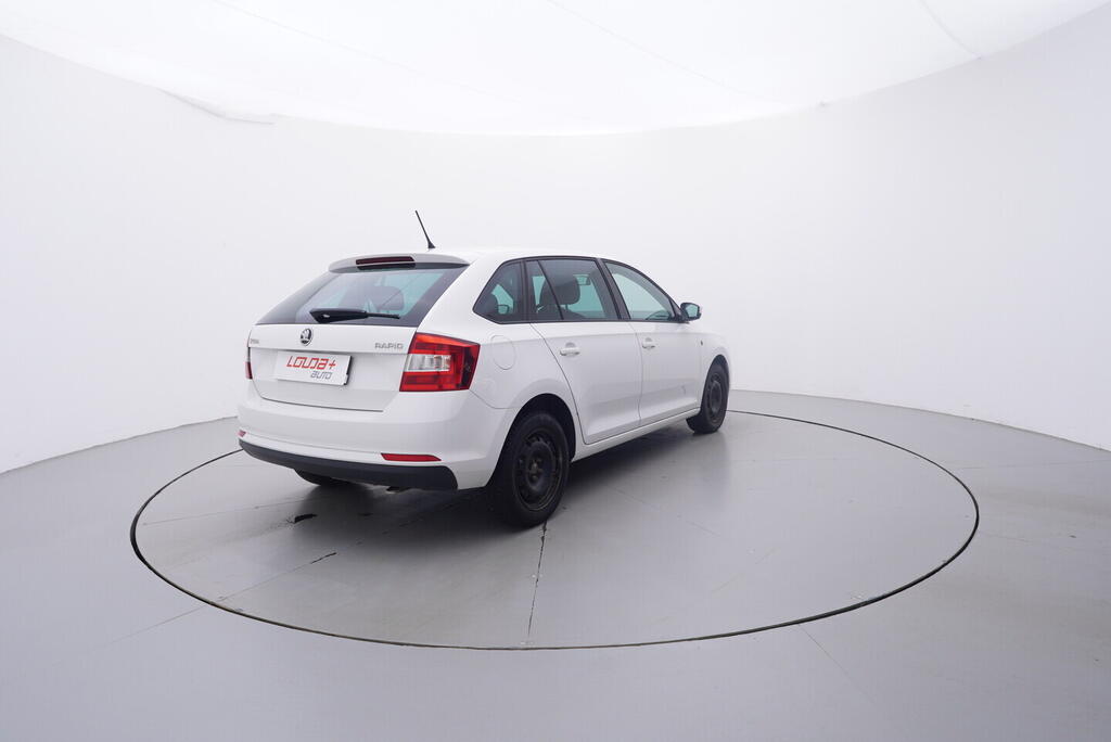 OV190V10524_14.webp_RAPID Ambition 1.2 TSI 63 kW manuál, DPH