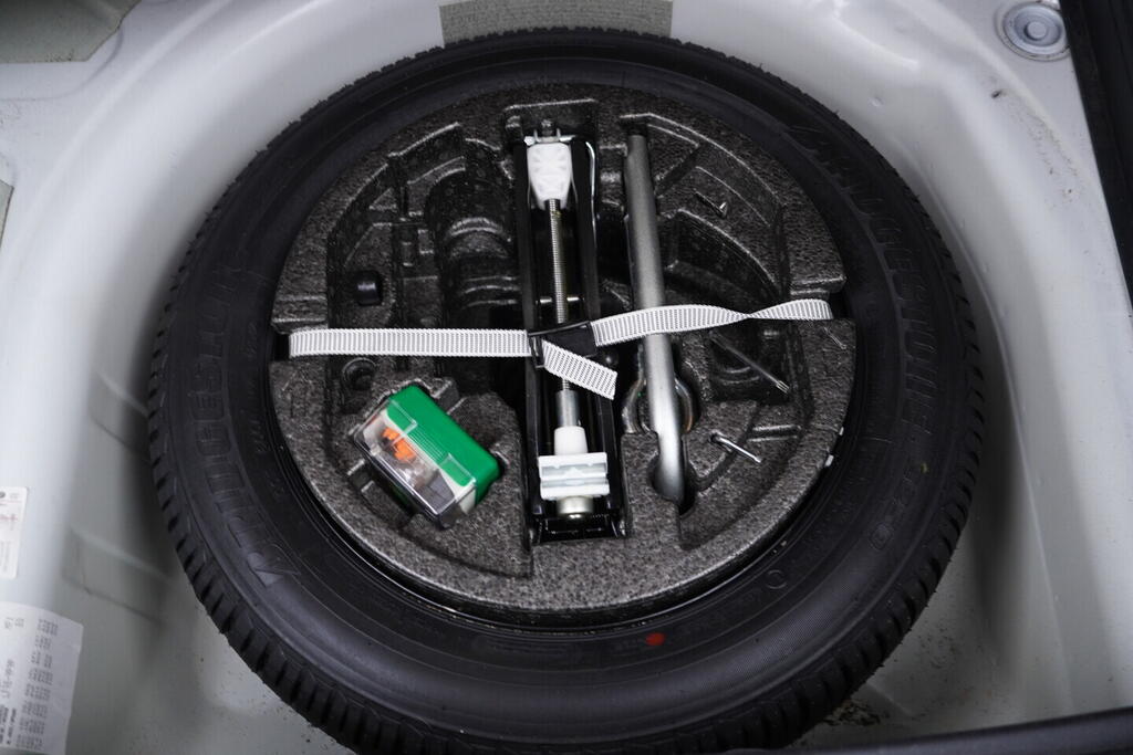 OV190V10524_36.webp_RAPID Ambition 1.2 TSI 63 kW manuál, DPH