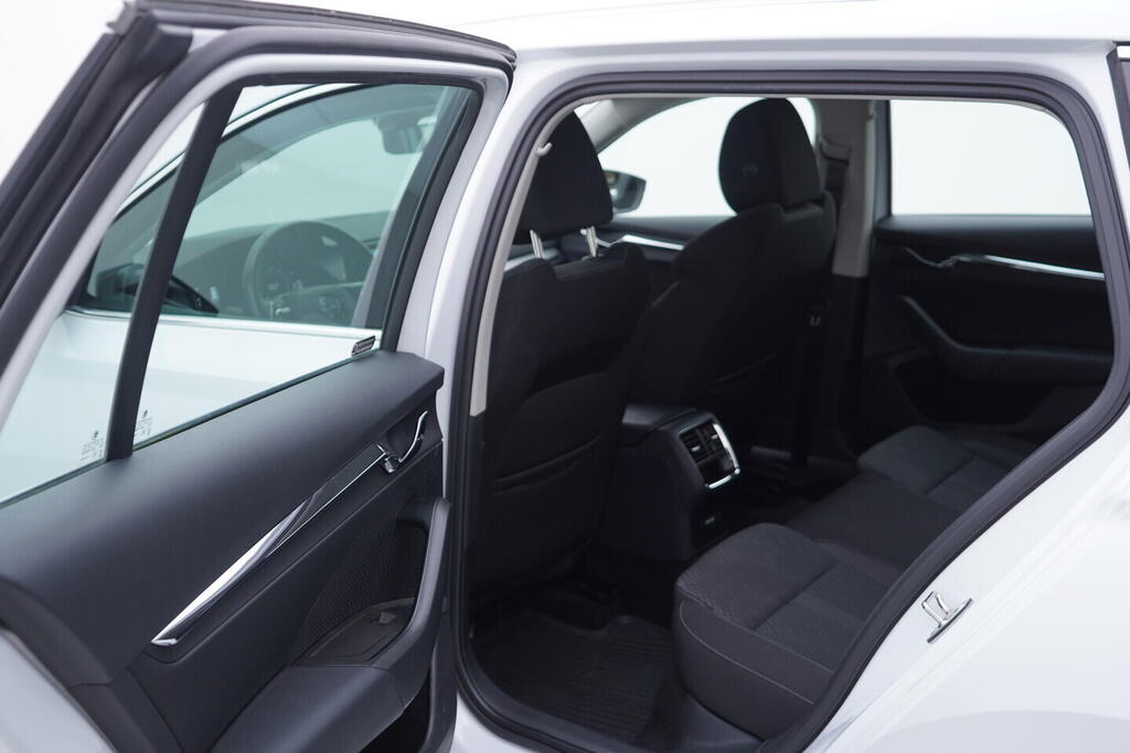 OV190V10526_36.webp_OCTAVIA Style 1.5 TSI 110 kW automat, DPH