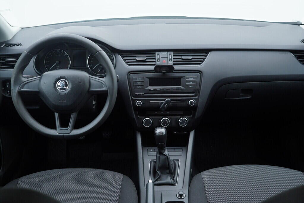 OV190V10527_25.webp_OCTAVIA Ambition 1.6 TDI 81 kW manuál, DPH