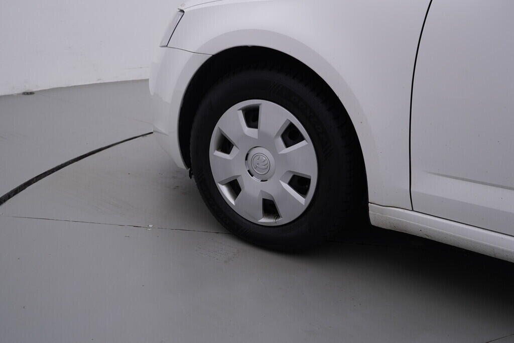 OV190V10527_35.webp_OCTAVIA Ambition 1.6 TDI 81 kW manuál, DPH