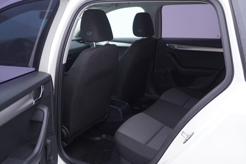 OV190V10528_23.webp_OCTAVIA Ambition 1.6 TDI 81 kW manuál, DPH