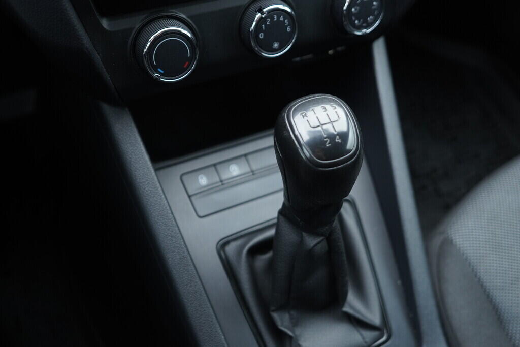 OV190V10528_32.webp_OCTAVIA Ambition 1.6 TDI 81 kW manuál, DPH