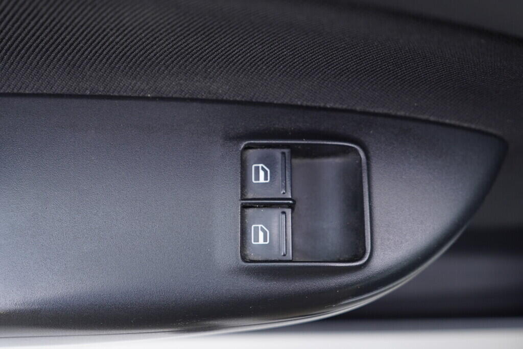 OV190V10535_20.webp_OCTAVIA Ambition 1.2 TSI 77 kW manuál