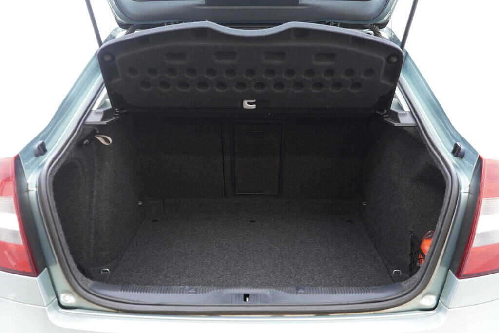 OV190V10535_34.webp_OCTAVIA Ambition 1.2 TSI 77 kW manuál